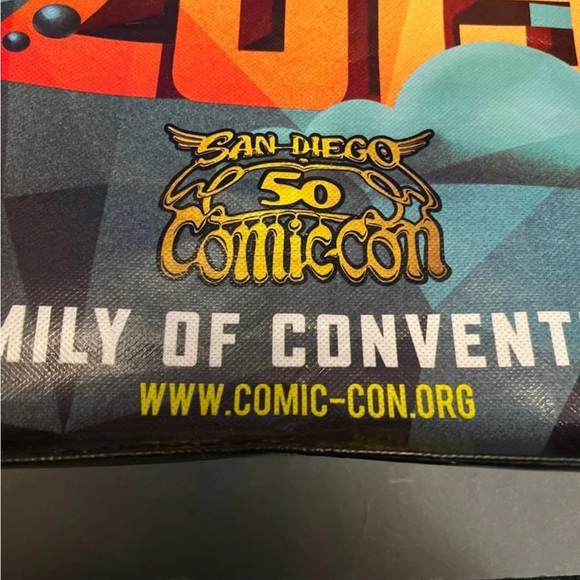 Large Shopping Backpack Warner Brothers Comic Con 2019 - Picture 9 of 9